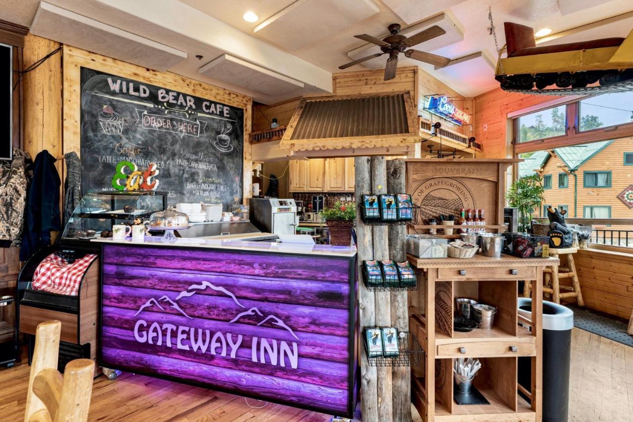 Gateway Hotel Grand Lake