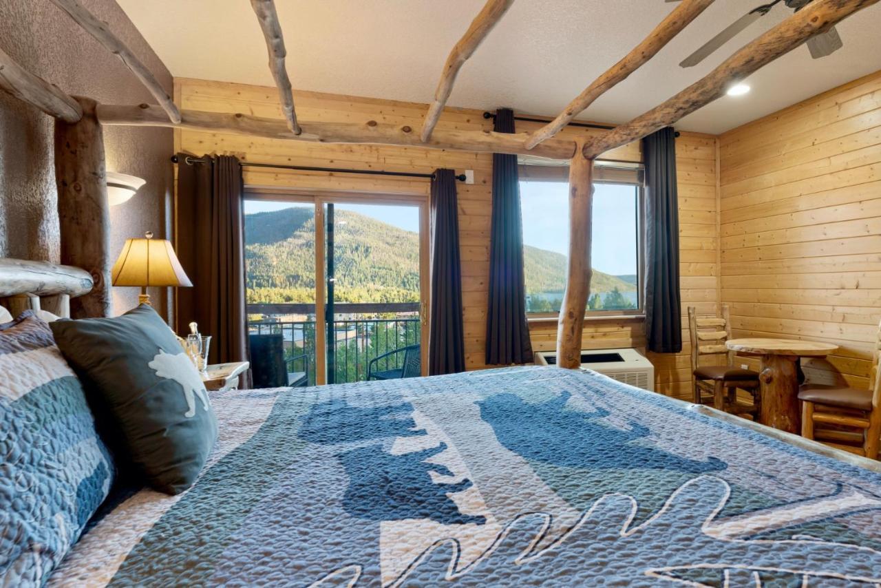 Gateway Hotel 4*