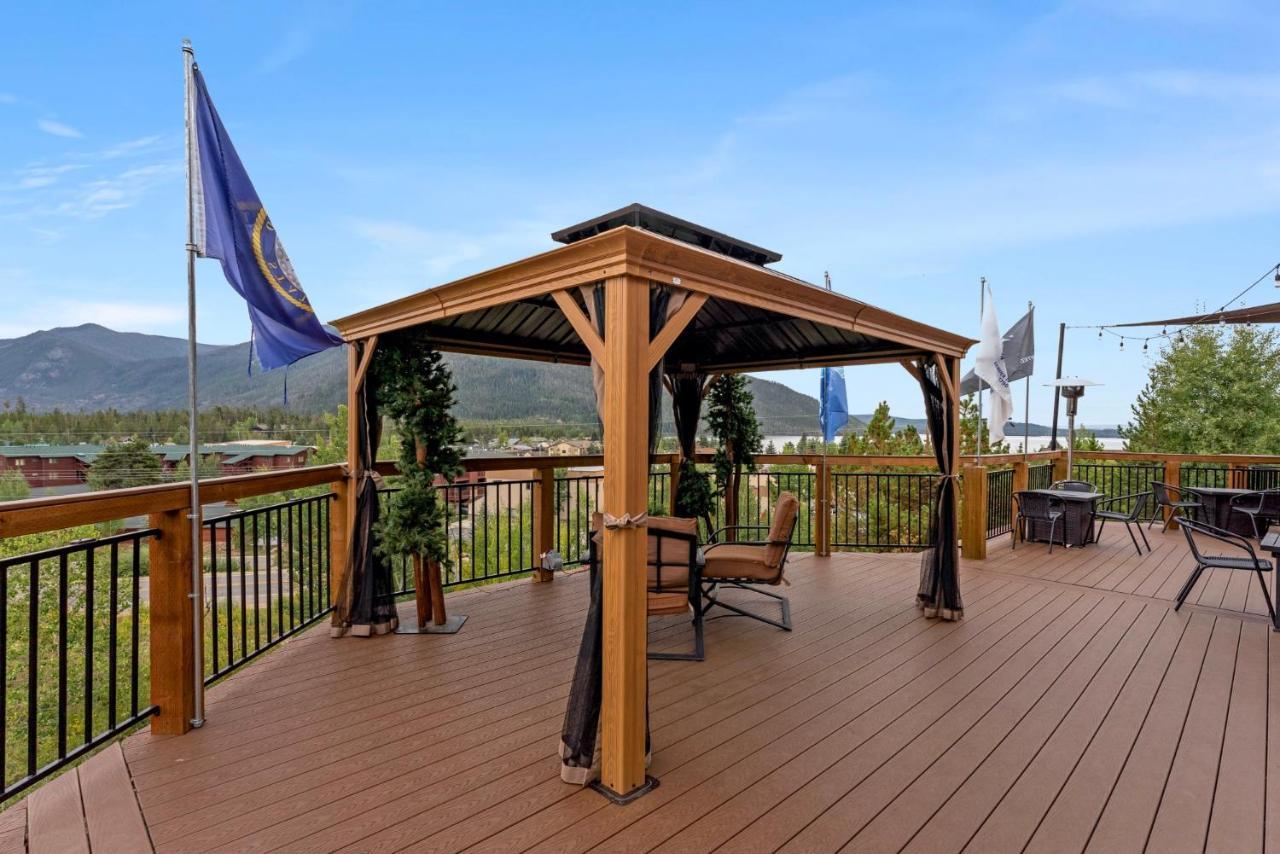 Gateway Hotel Grand Lake